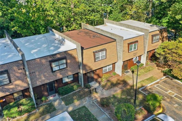 745 Cedar Pointe SW Court, Marietta, GA 30008