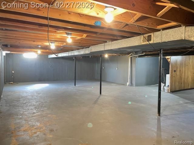 37742 DOUGLAS Court, Sterling Heights, MI 48310