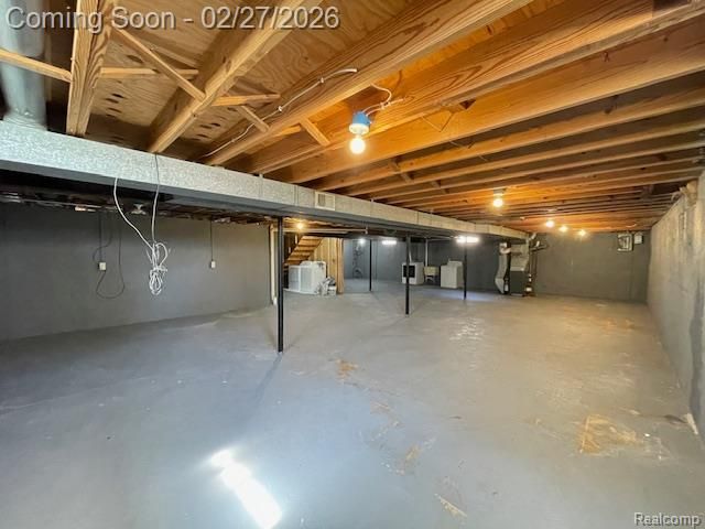 37742 DOUGLAS Court, Sterling Heights, MI 48310