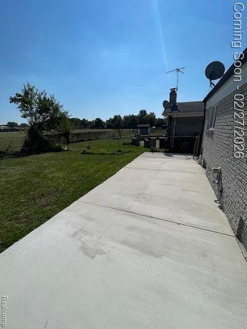 37742 DOUGLAS Court, Sterling Heights, MI 48310