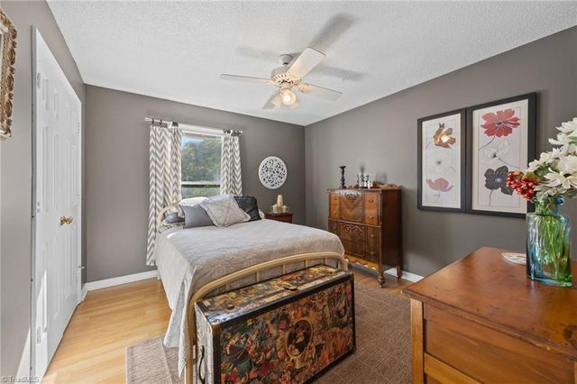 944 Chatfield Drive, Jamestown, NC 27282