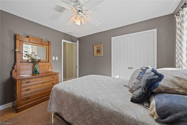 944 Chatfield Drive, Jamestown, NC 27282