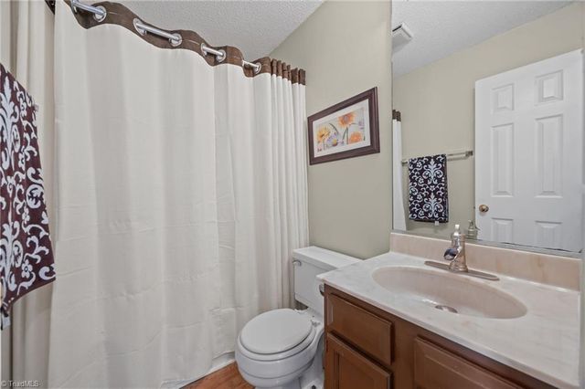 944 Chatfield Drive, Jamestown, NC 27282