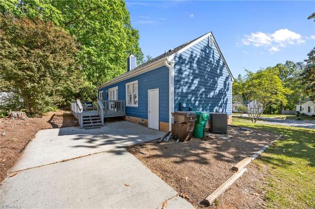 944 Chatfield Drive, Jamestown, NC 27282