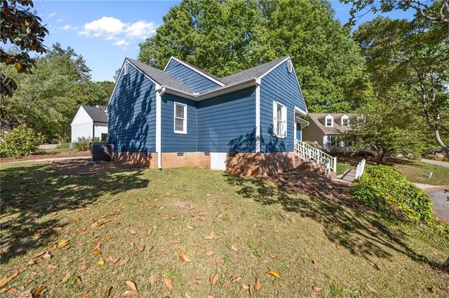 944 Chatfield Drive, Jamestown, NC 27282