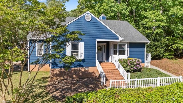 944 Chatfield Drive, Jamestown, NC 27282