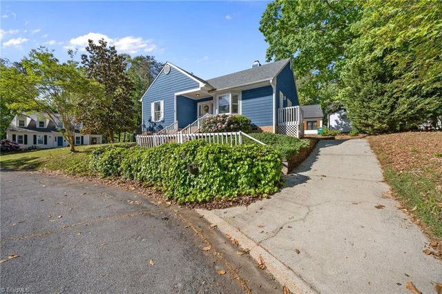 944 Chatfield Drive, Jamestown, NC 27282