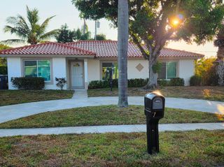 2966 Via Vellaria, Lake Worth, FL 33461