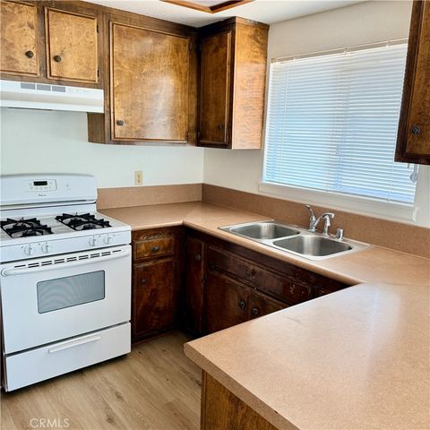 14595 Iroquois, Apple Valley, CA 92307