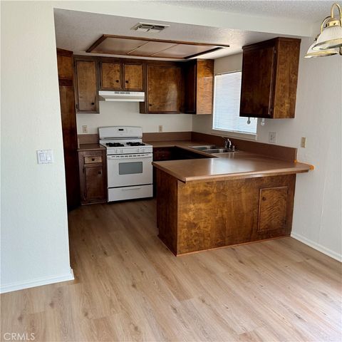 14595 Iroquois, Apple Valley, CA 92307