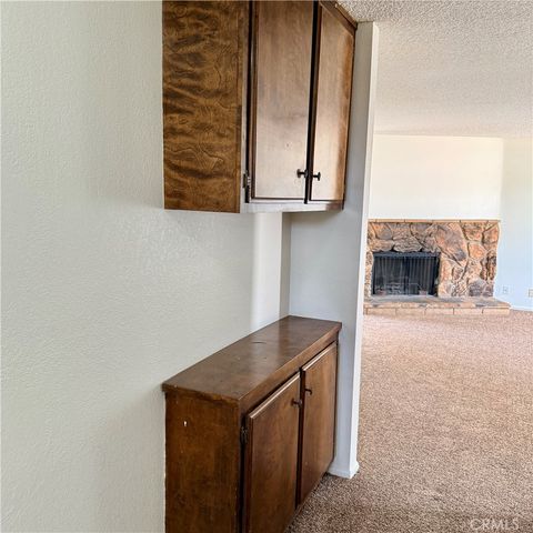 14595 Iroquois, Apple Valley, CA 92307