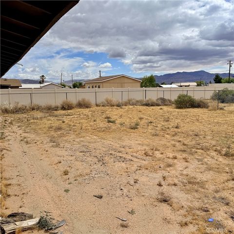 14595 Iroquois, Apple Valley, CA 92307