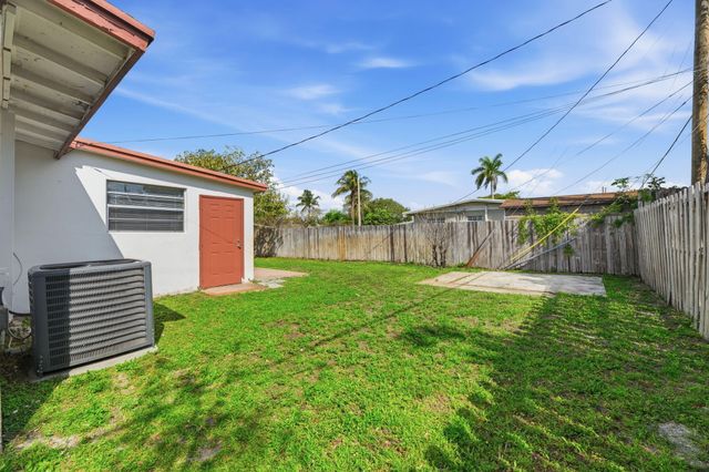 1531 NW 41st Court, Oakland Park, FL 33309