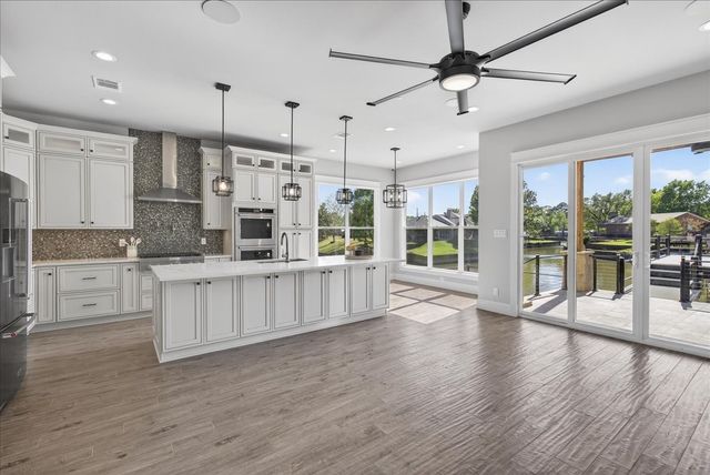 131 Hilltop Drive, Trinidad, TX 75163