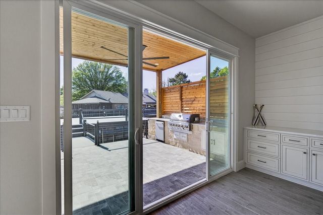 131 Hilltop Drive, Trinidad, TX 75163