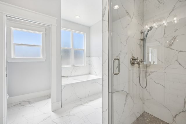 131 Hilltop Drive, Trinidad, TX 75163