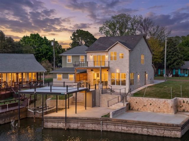 131 Hilltop Drive, Trinidad, TX 75163