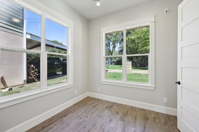 131 Hilltop Drive, Trinidad, TX 75163