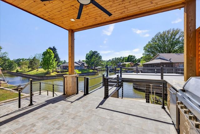 131 Hilltop Drive, Trinidad, TX 75163