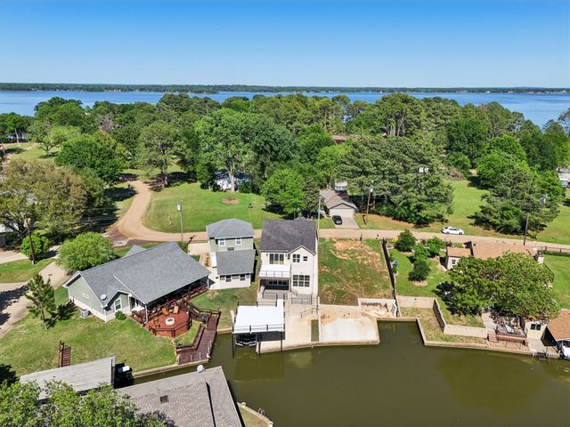 131 Hilltop Drive, Trinidad, TX 75163