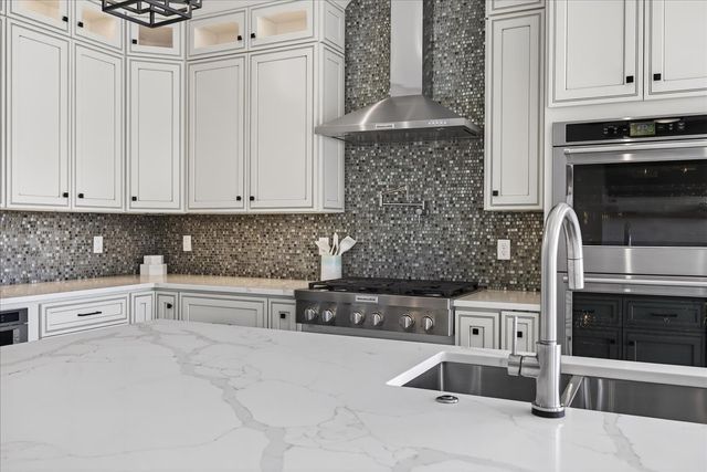 131 Hilltop Drive, Trinidad, TX 75163