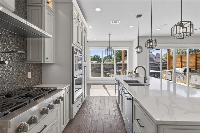 131 Hilltop Drive, Trinidad, TX 75163