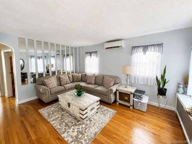 11828 227th Street, Cambria Heights, NY 11411
