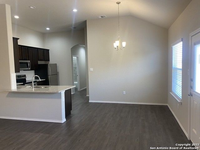 3414 Scott Cir, Seguin, TX 78155