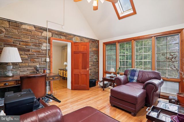 3195 WESTOVER DR SE, Washington, DC 20020