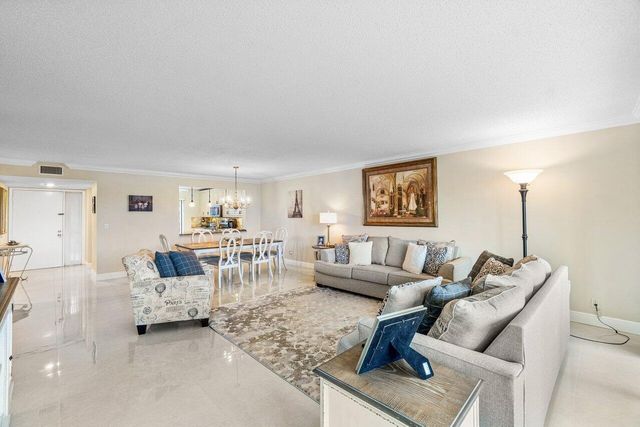 5771 FAIRWAY PARK Court 103, Boynton Beach, FL 33437