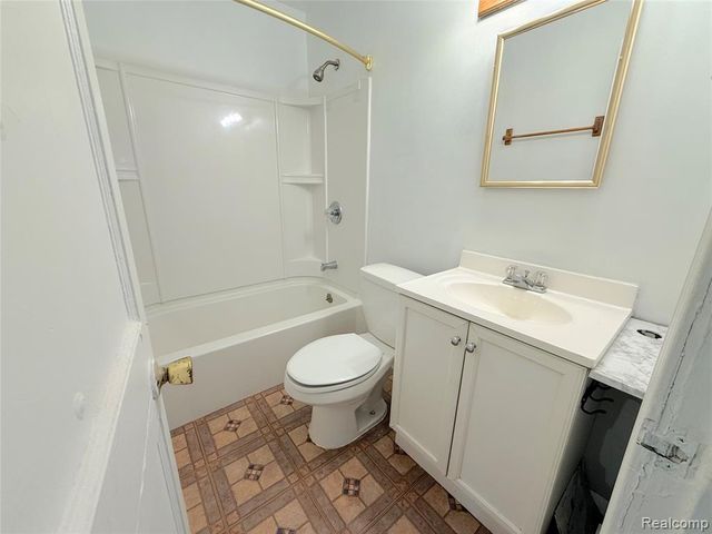 21212 Rensselaer Street, Farmington, MI 48336
