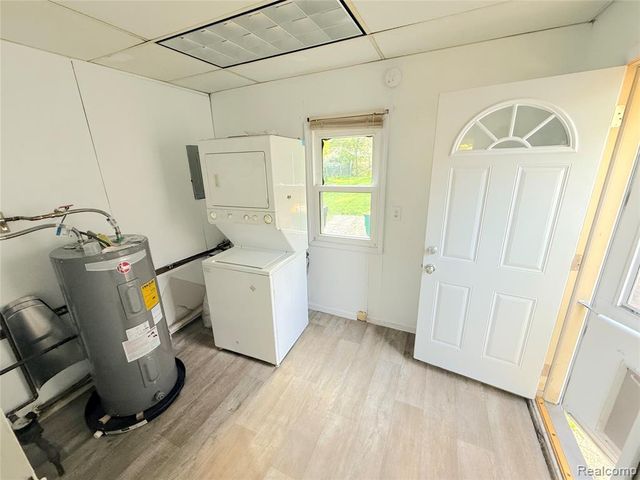 21212 Rensselaer Street, Farmington, MI 48336