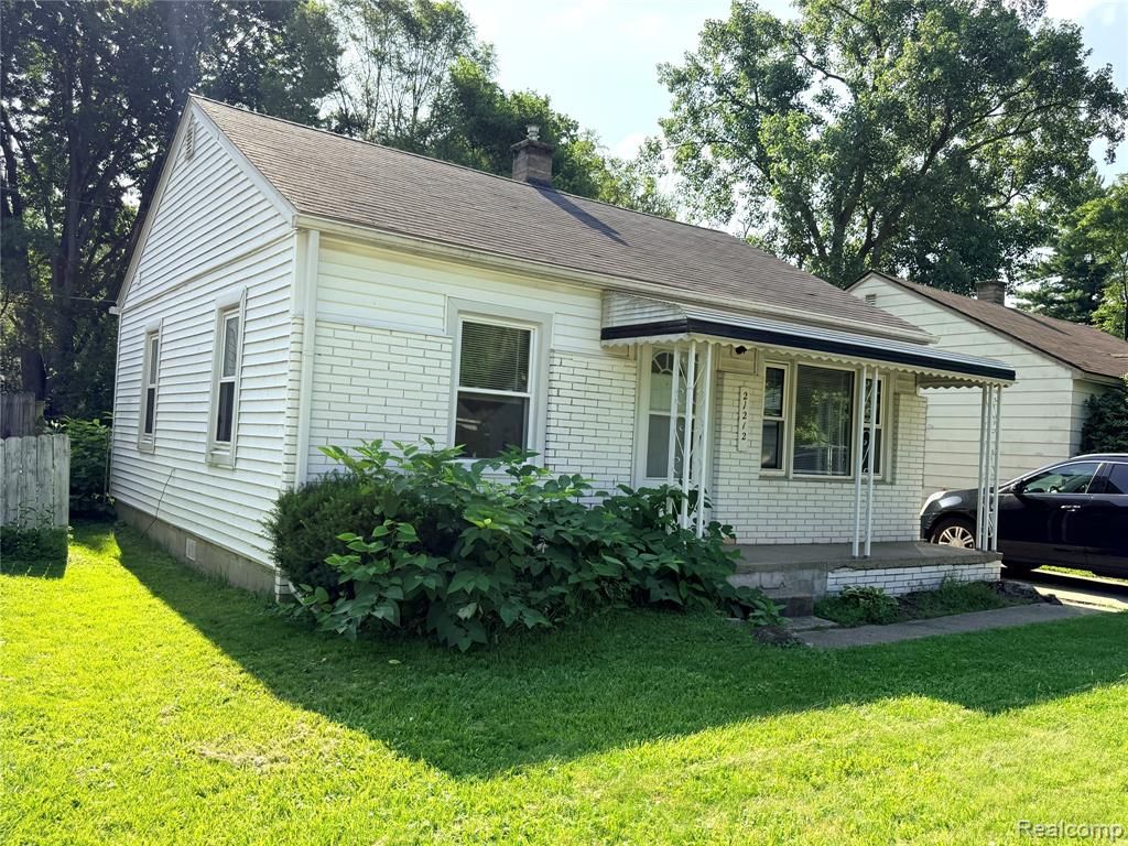 21212 Rensselaer Street, Farmington, MI 48336