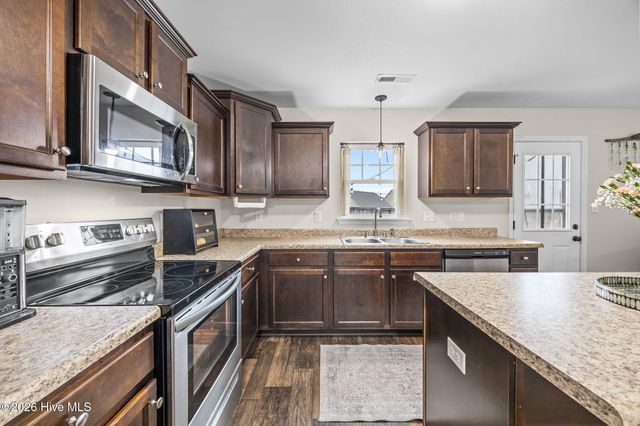 106 Chasity Way, Hubert, NC 28539