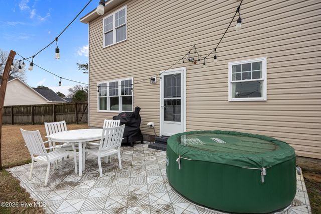 106 Chasity Way, Hubert, NC 28539