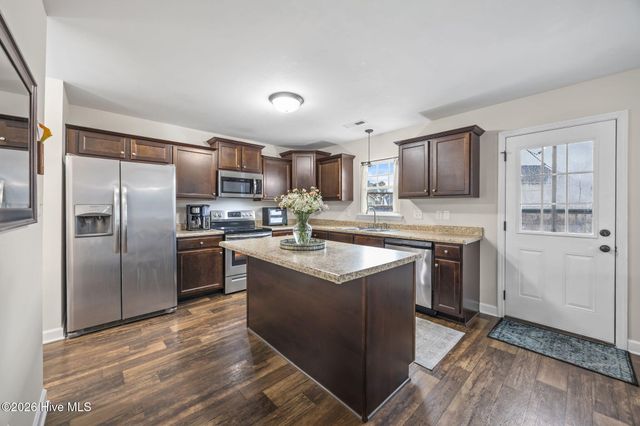 106 Chasity Way, Hubert, NC 28539