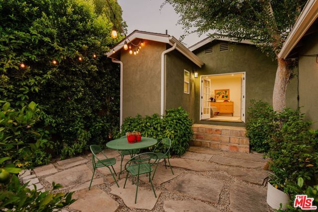 633 Milo Terrace, Los Angeles, CA 90042