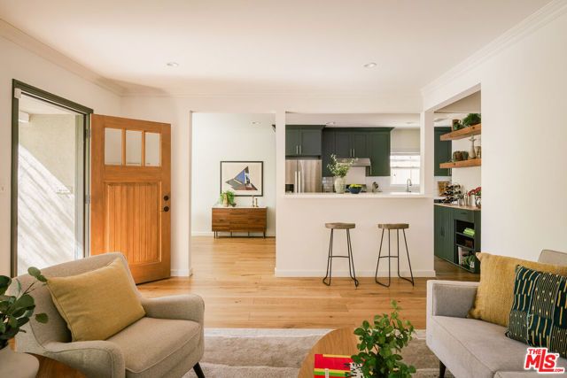 633 Milo Terrace, Los Angeles, CA 90042