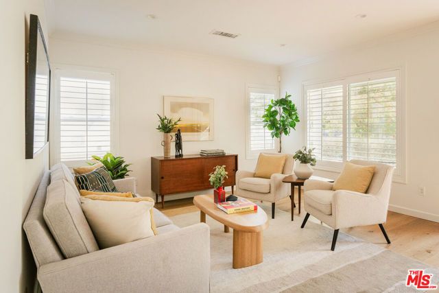 633 Milo Terrace, Los Angeles, CA 90042