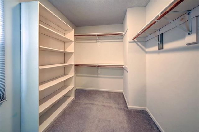 20809 W 102nd Street, Lenexa, KS 66220