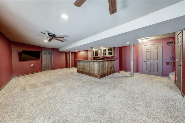 20809 W 102nd Street, Lenexa, KS 66220