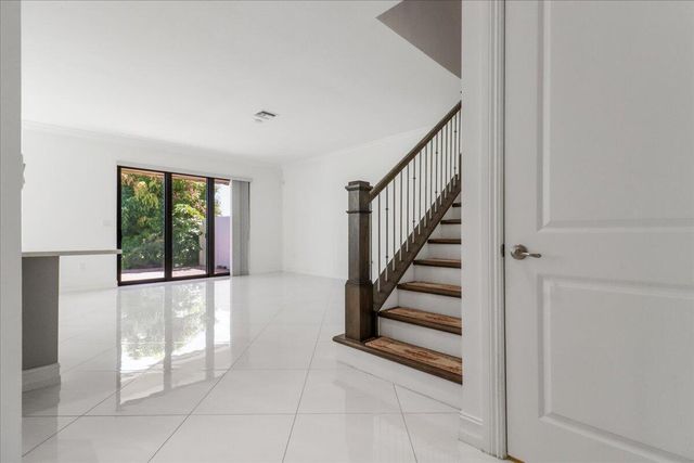 10098 Akenside Drive, Boca Raton, FL 33428