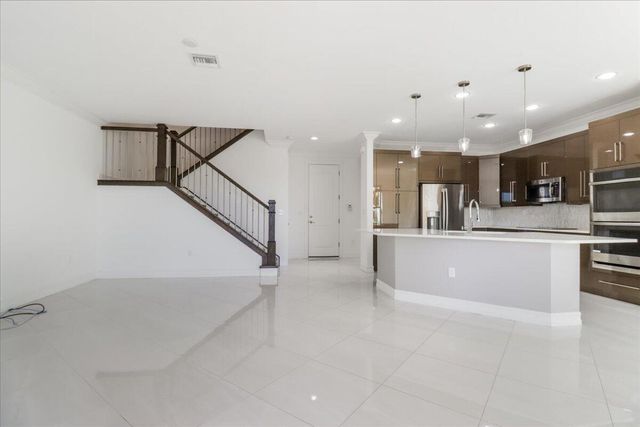 10098 Akenside Drive, Boca Raton, FL 33428