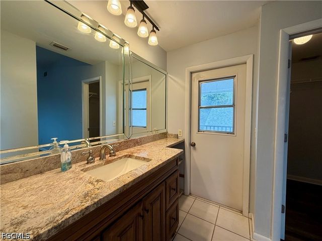 17020 Golfside CIR 104, Fort Myers, FL 33908