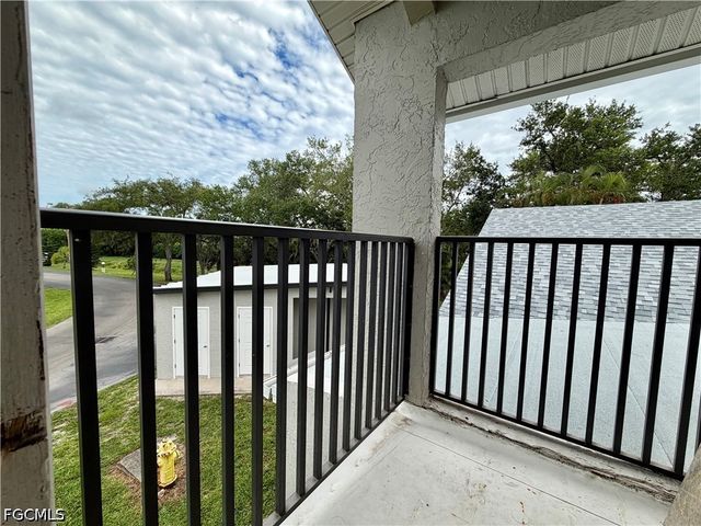 17020 Golfside CIR 104, Fort Myers, FL 33908