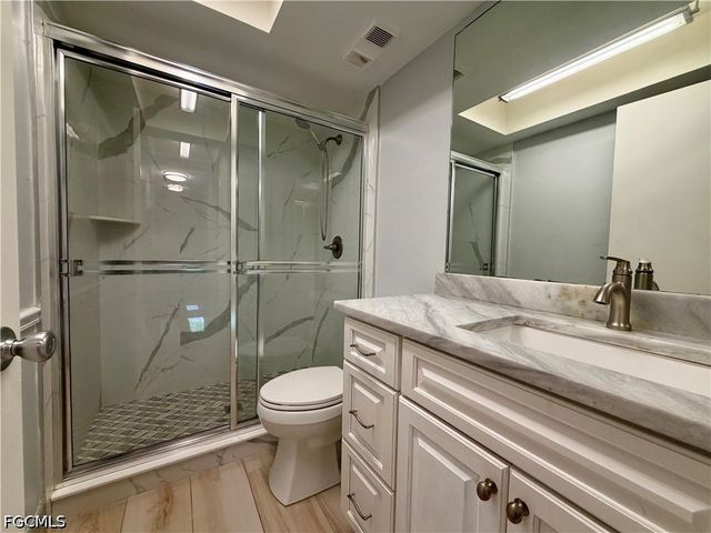 17020 Golfside CIR 104, Fort Myers, FL 33908