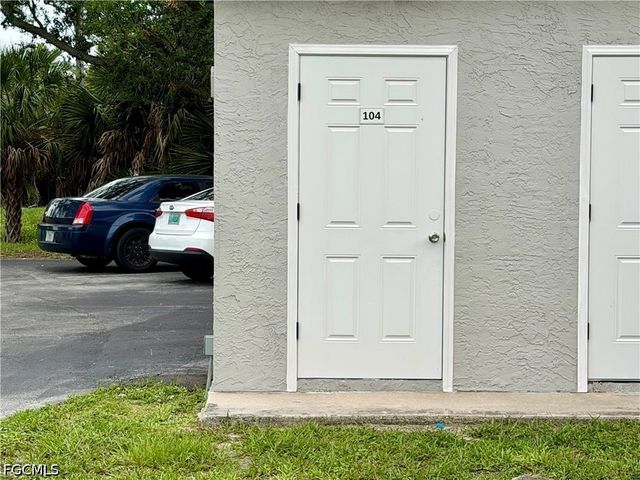 17020 Golfside CIR 104, Fort Myers, FL 33908