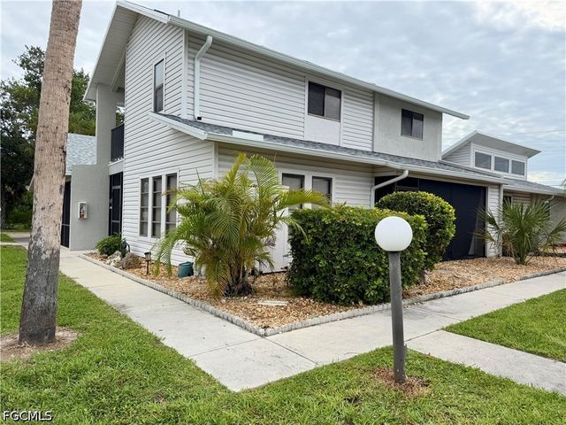 17020 Golfside CIR 104, Fort Myers, FL 33908