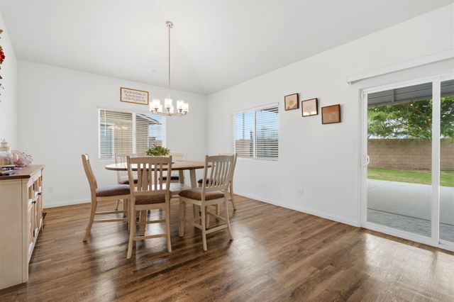 1037 Royal Oak Street, Porterville, CA 93257