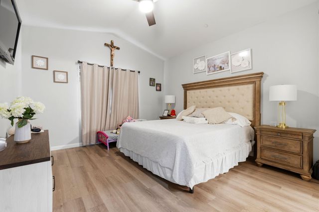 1037 Royal Oak Street, Porterville, CA 93257